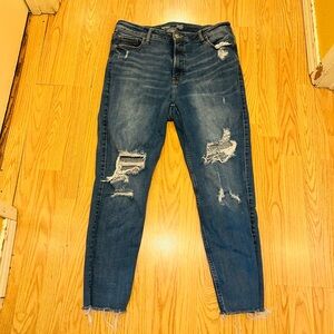 Old Navy High-Rise Distressed Women’s Jeans Sz 14